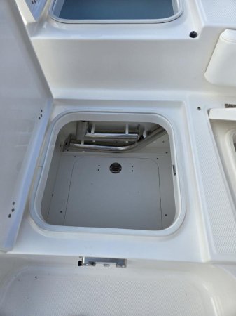 New 2024 Robalo 246 Cayman  Boat for sale